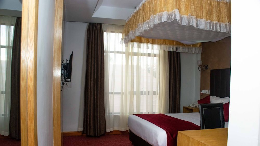 undefined Amelia Hotel Karen 2