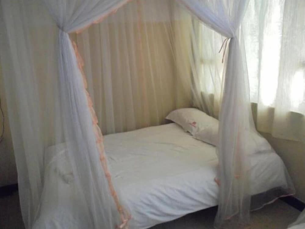 Hotel Jaffers Nairobi Single Room 4