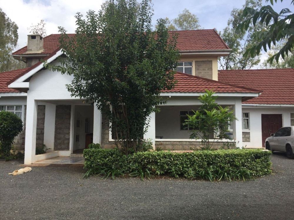 undefined Back to Africa House 3