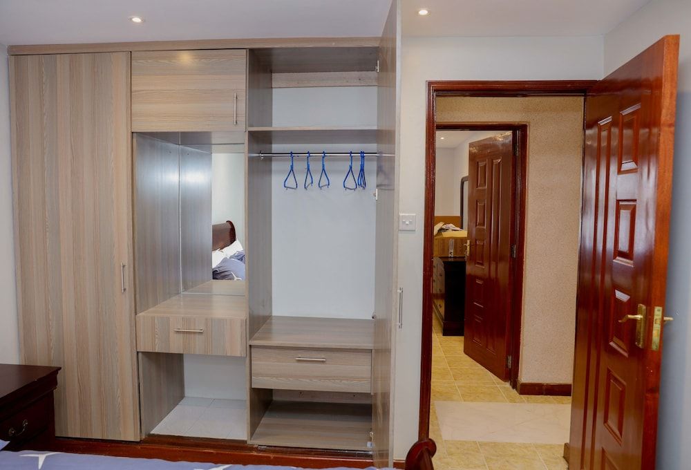 Esterina Suites Superior Apartment 9