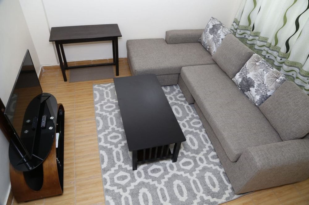 undefined Elmado Apartments 6