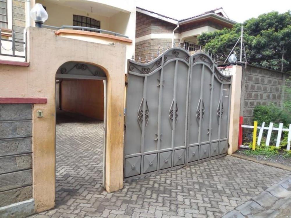 undefined Elmado Apartments 3