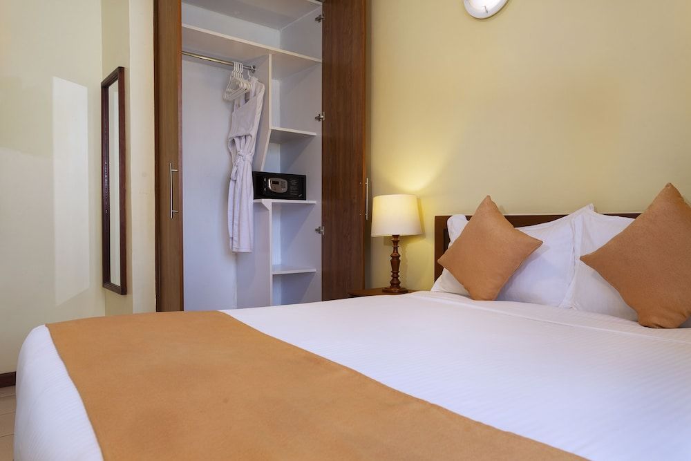 The Cycads Suites Superior Suite 5