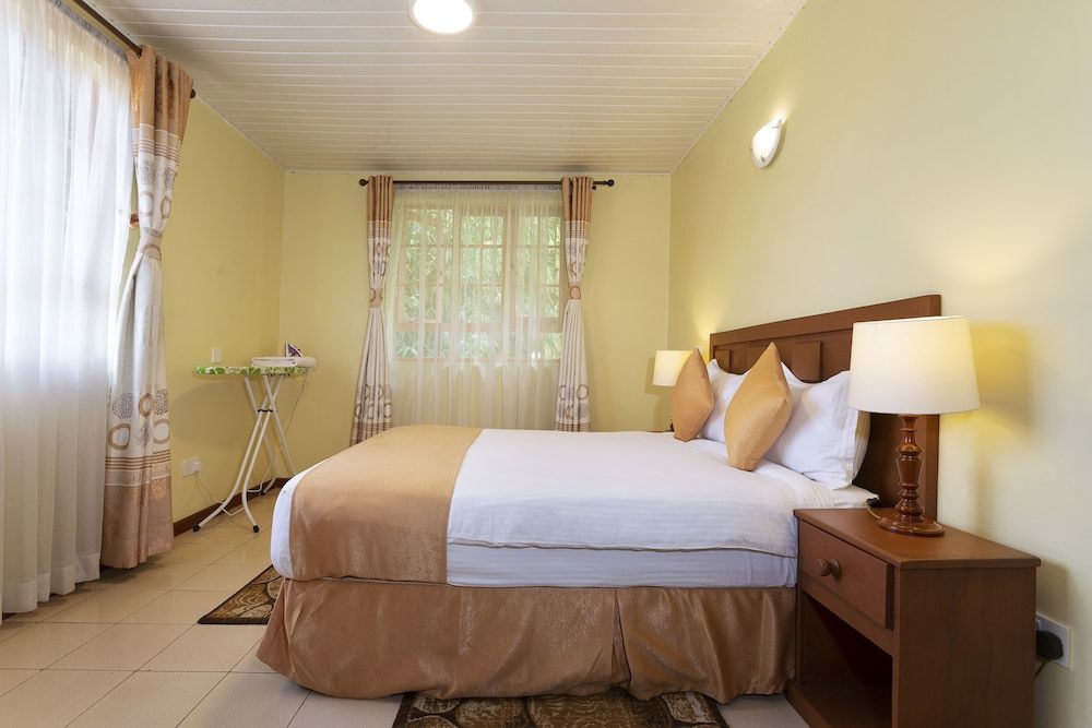 The Cycads Suites Superior Suite 7