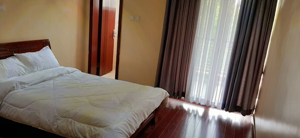 undefined Riverland Apartments 6