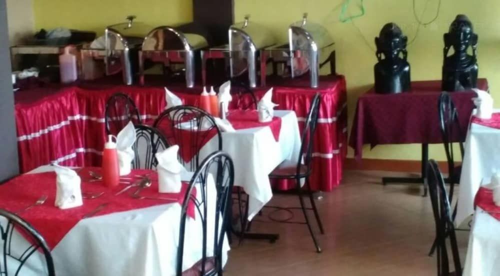 undefined Bongo Restaurant & Hotel 2