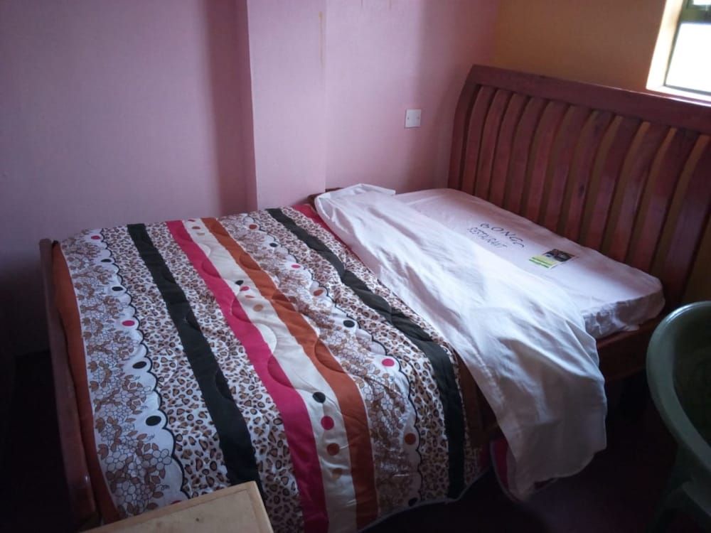 undefined Bongo Restaurant & Hotel 5