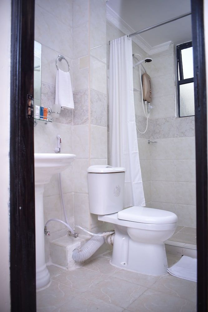 Urban Point Hotel Deluxe Twin Room 5