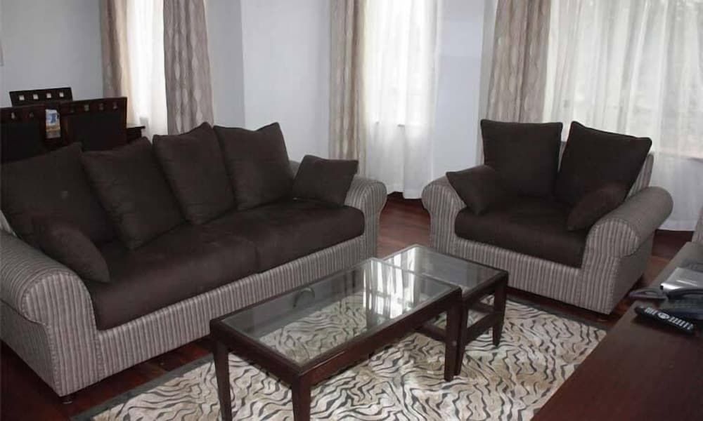 undefined Angel Court Apartments 4