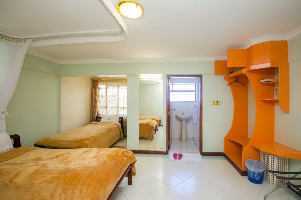 Jupiter Guest Resort Langata Standard Triple Room 3