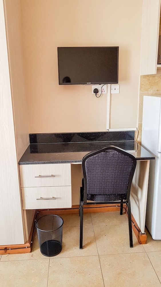 undefined Nancys West Suites Studio Apartment 5