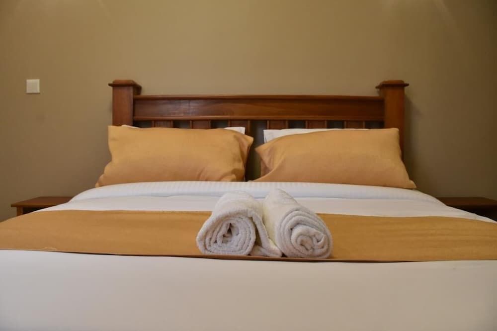 undefined Emilia Hotel Apartments 6