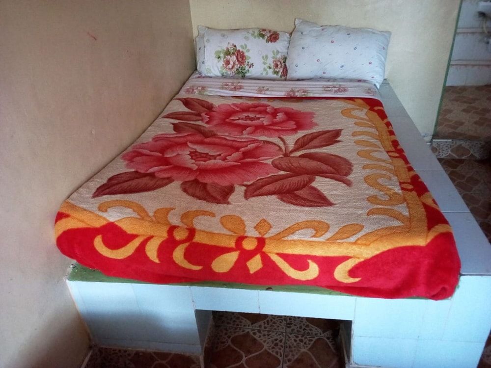 undefined Maureen's Hotel 6