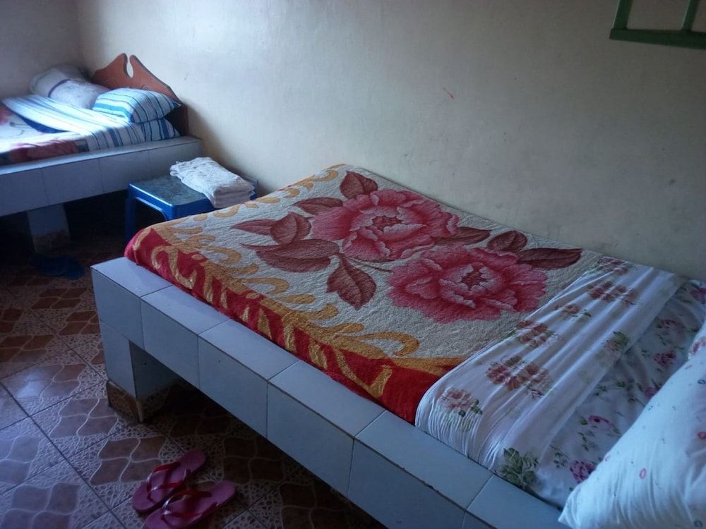 Maureen's Hotel Double Room 3