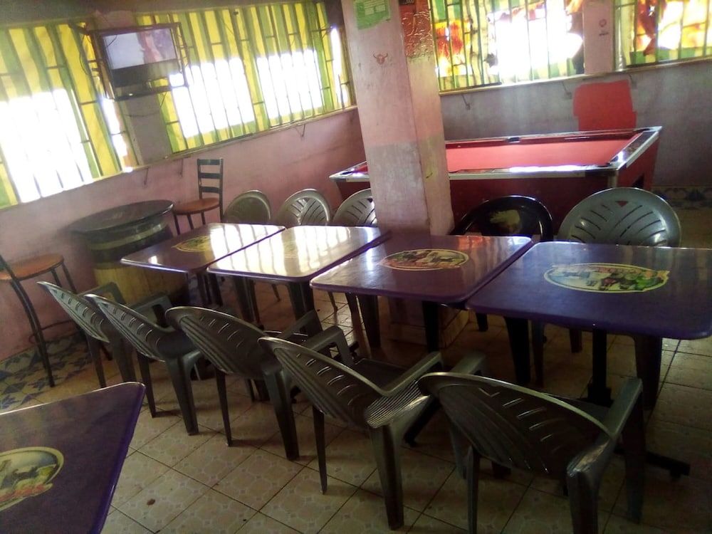 undefined Maureen's Hotel 4