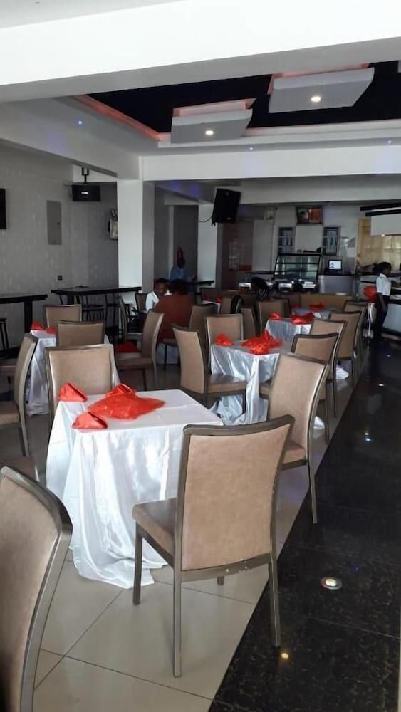 undefined Anchor Hotel 4