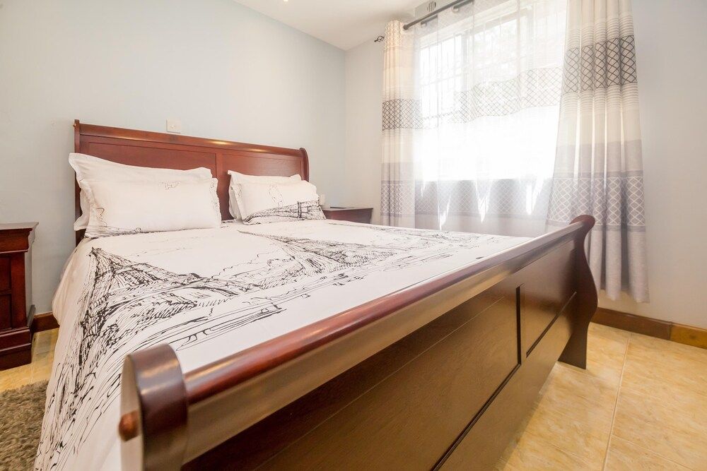 undefined Spacious 2bdr Home-5mins TO Wilson Airport 9