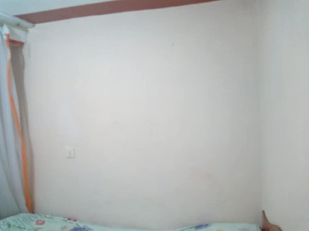 undefined Silverstone Park Bar & Guest House 3