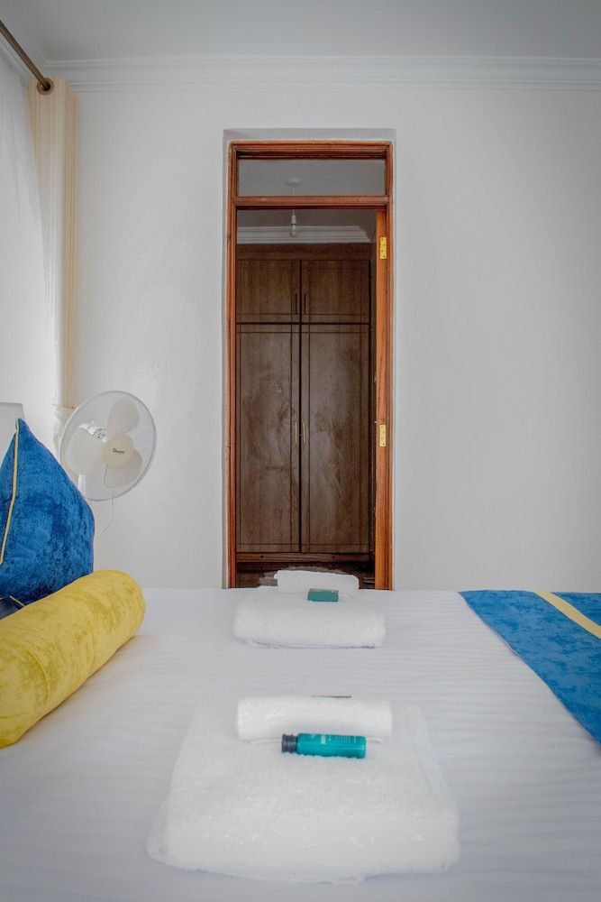 undefined Luxel Suites by Homes by Della 10