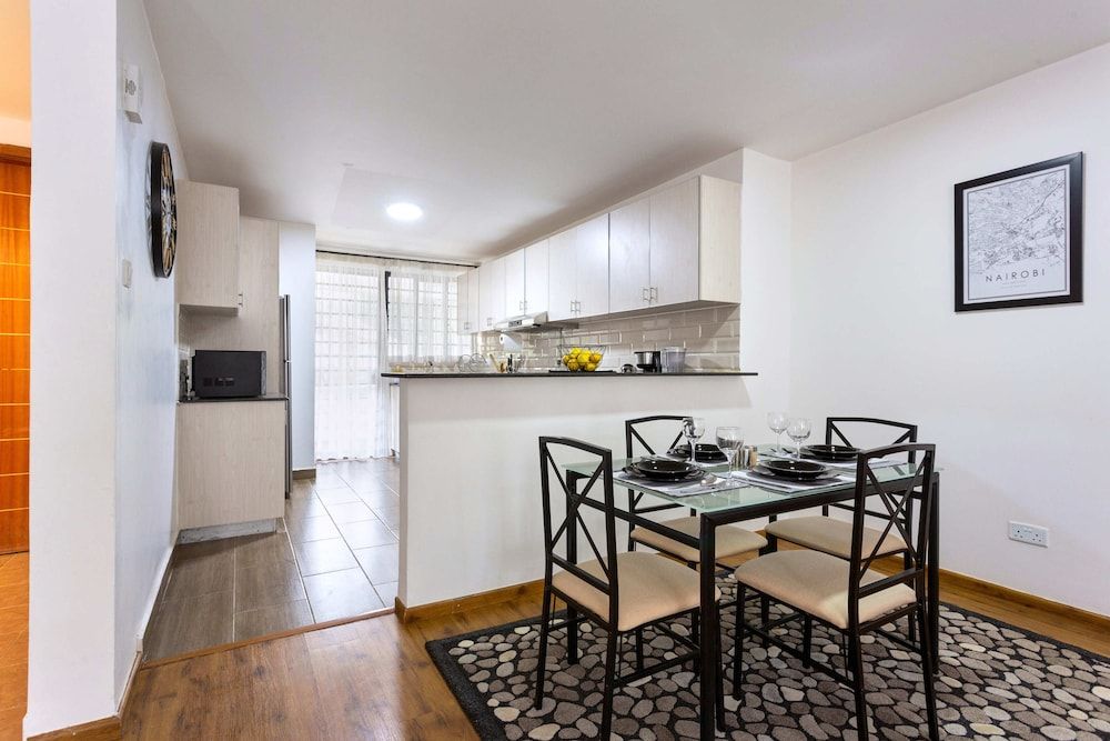 undefined Belle Suites Riverside 5