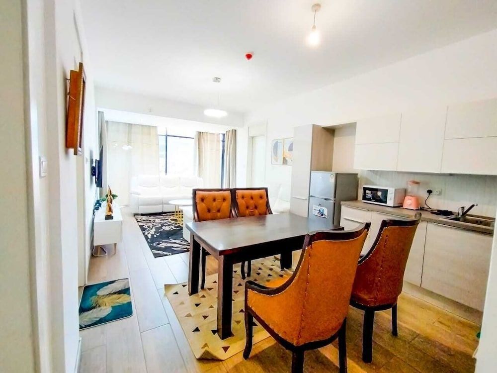 undefined Stay.Plus Stylish Living Nova 8