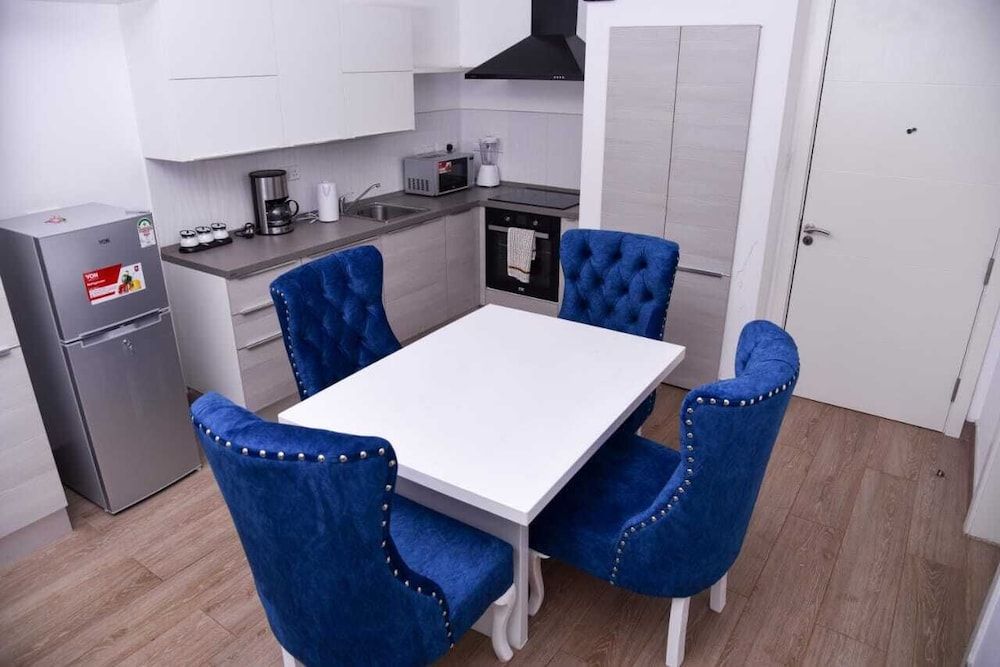 undefined Stay.Plus Stylish Living Nova 7