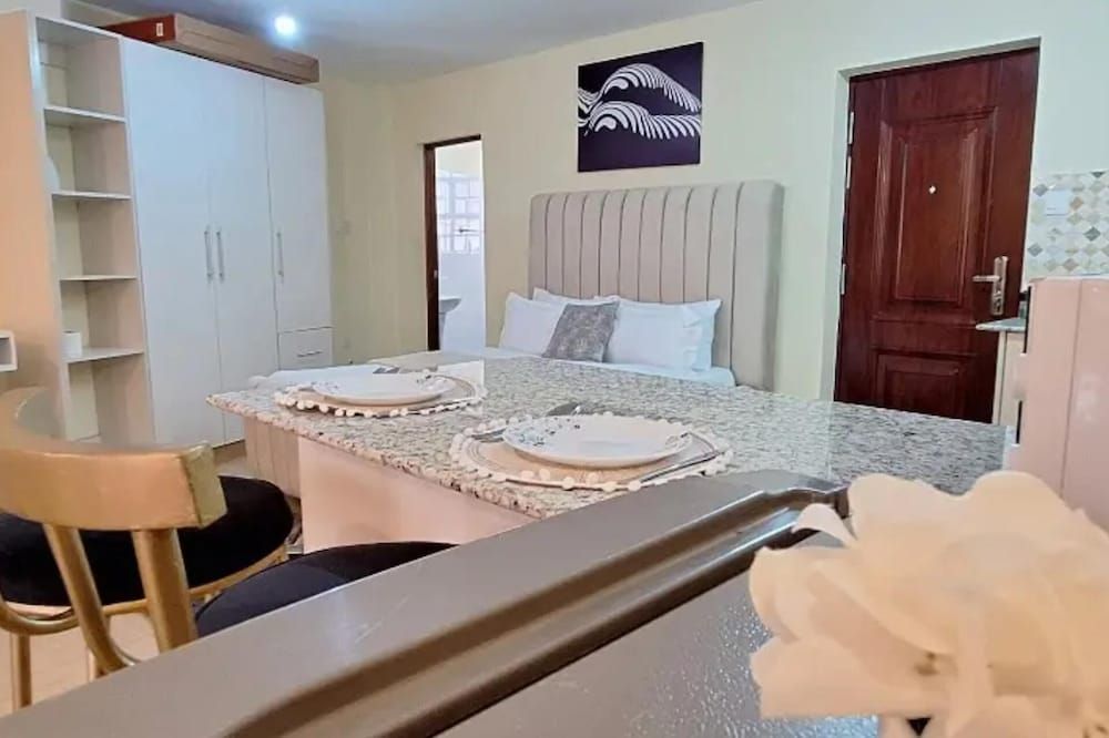 undefined Immaculate 1-bed Apartment in Nairobi 8