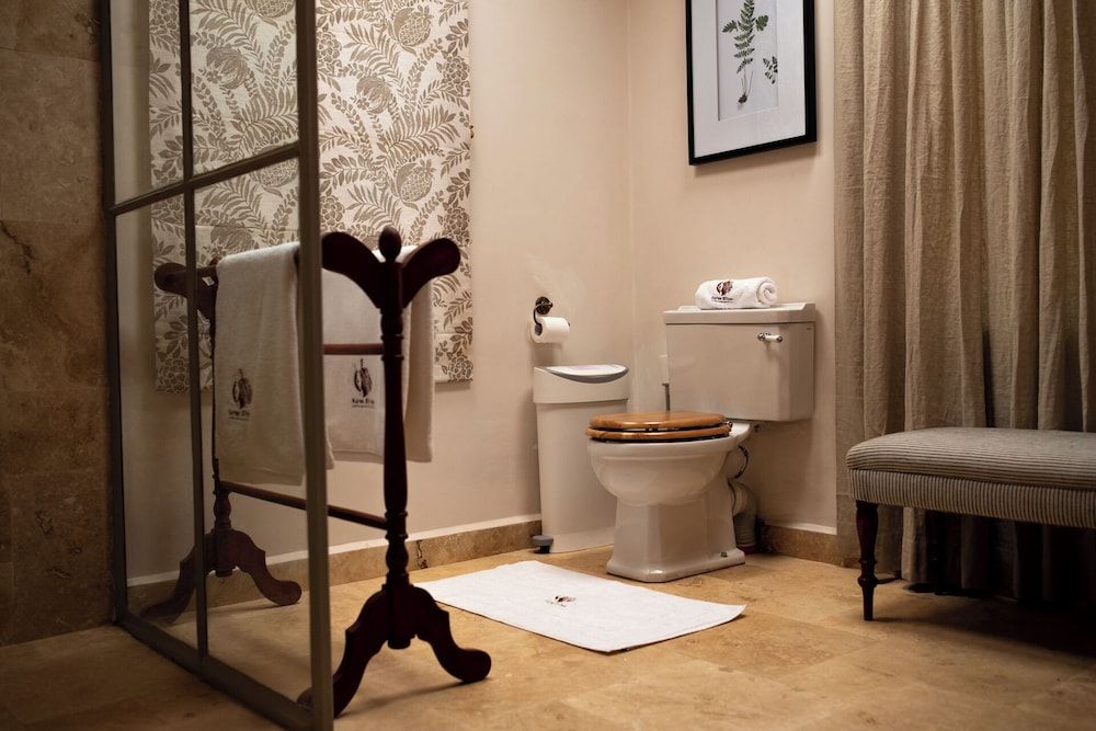 Karen Blixen Coffee Garden & Cottages Junior Room 5