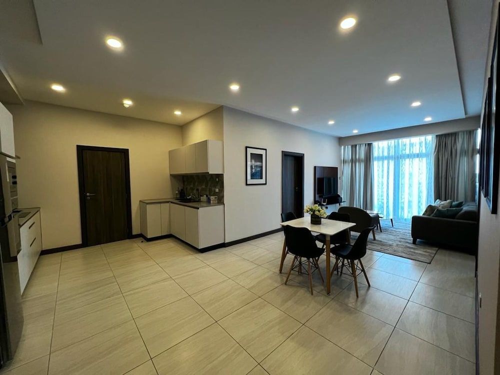 Myles Dreamfield Nest-two Bedroom Apartment Apartment 8