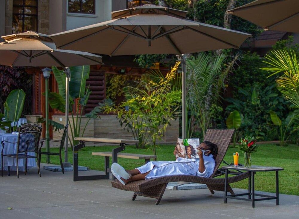 undefined Hermosa Garden Hotel 9