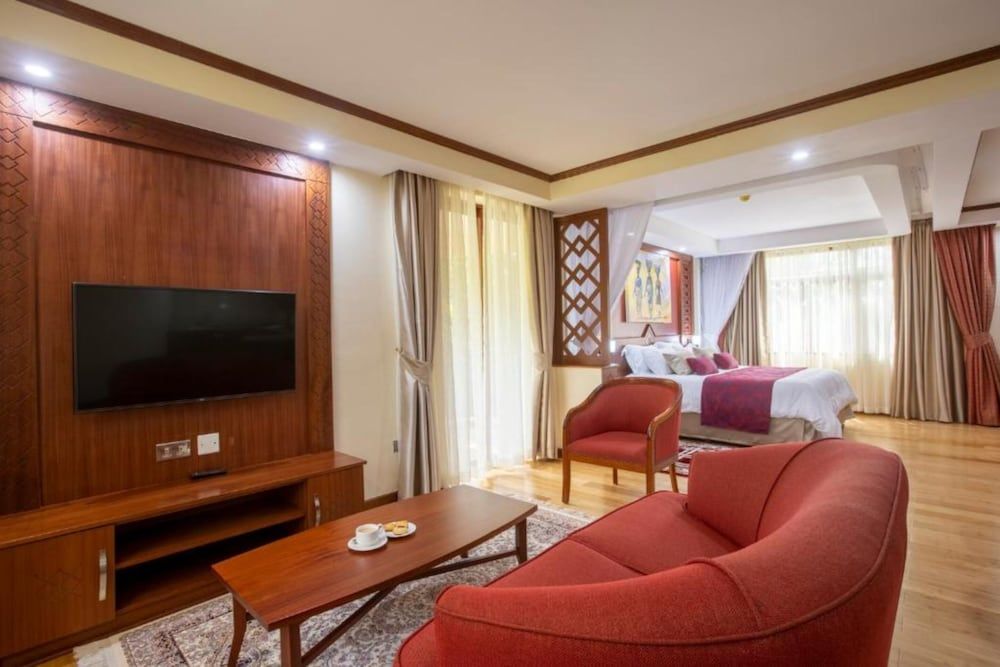 undefined Hermosa Garden Hotel 3