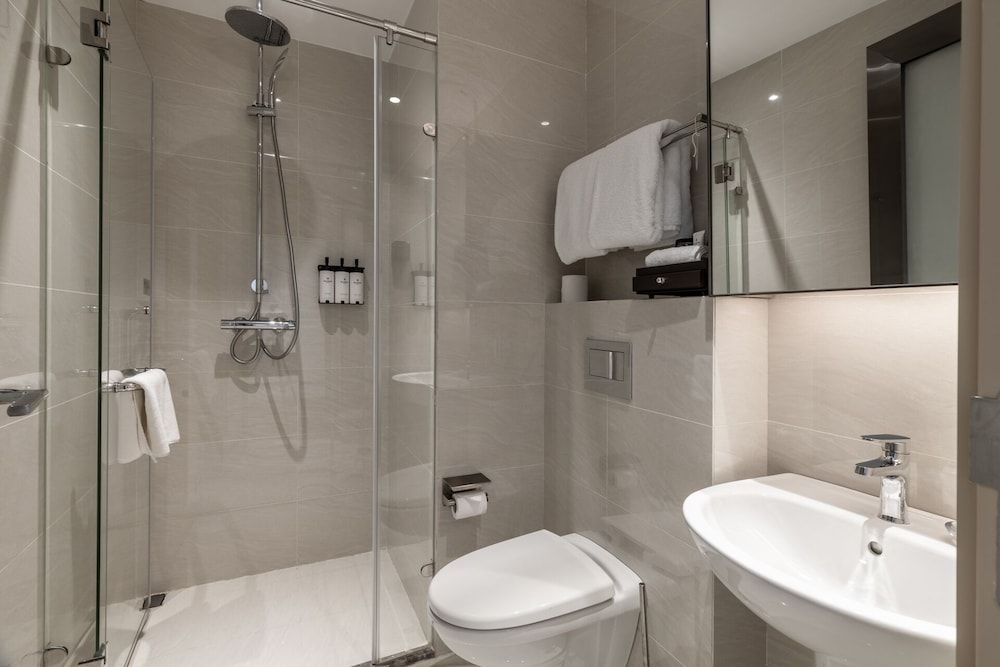 Pan Pacific Serviced Suites Nairobi One Bedroom Suite King 4