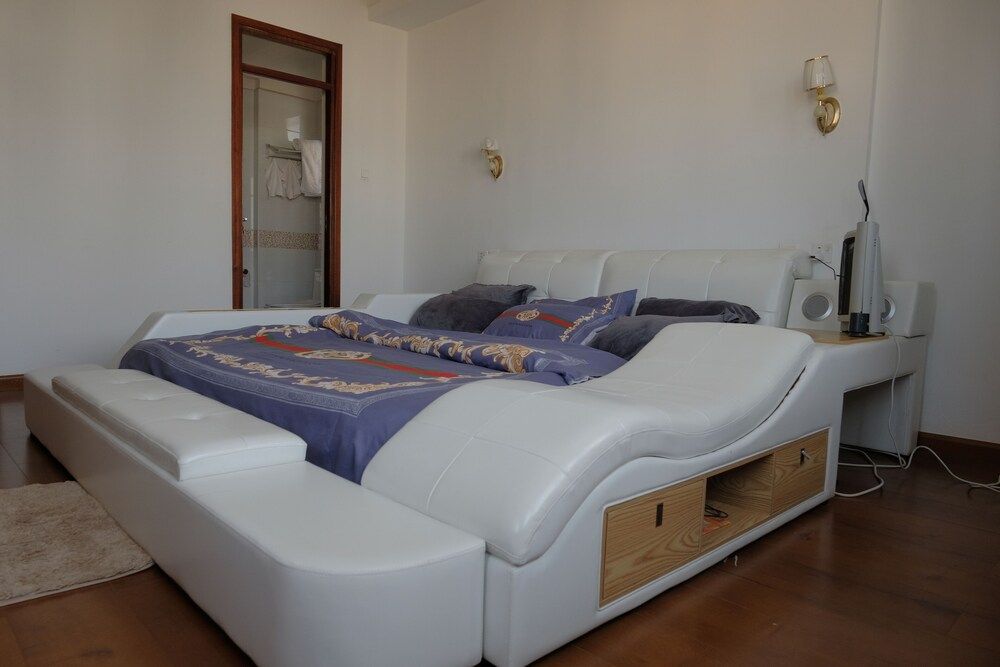 undefined Captivating 3-bed Apartment in Nairobi 3