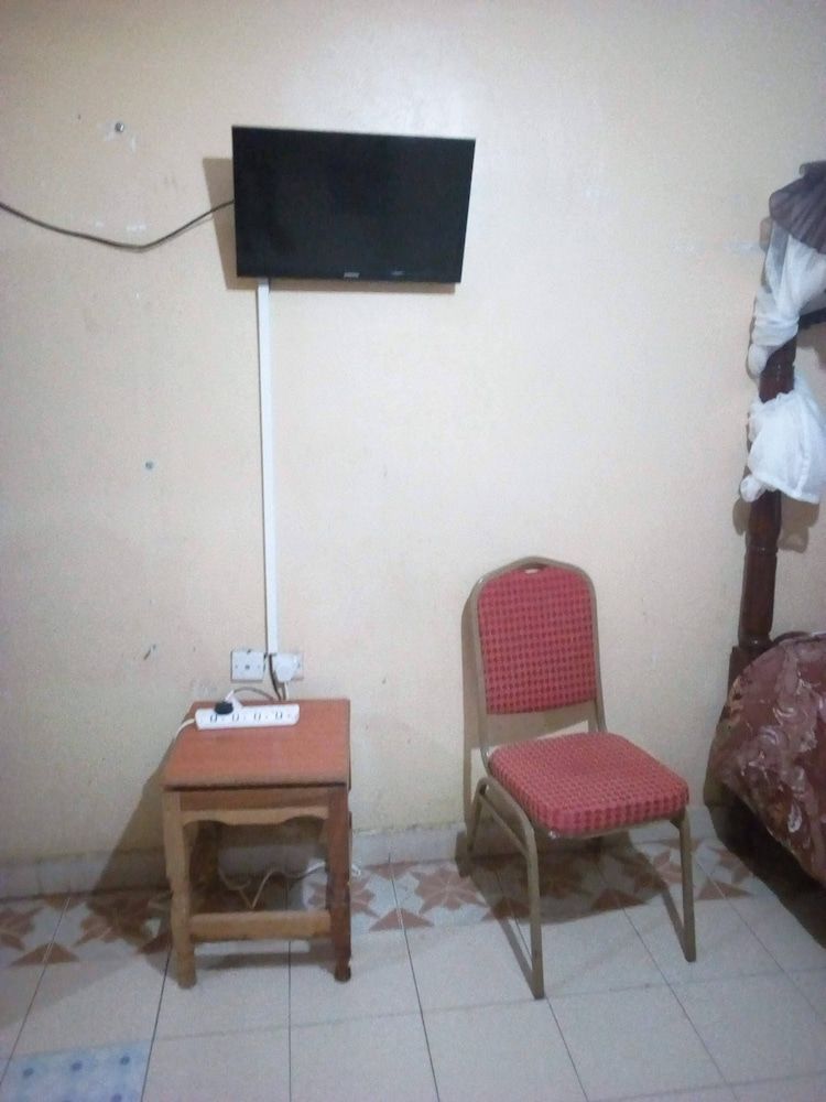 Waso Central Emporium Lodge Deluxe Room 6