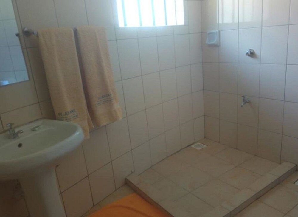 Ack St. Julian's Centre Triple Room, Multiple Beds, Non Smoking 4