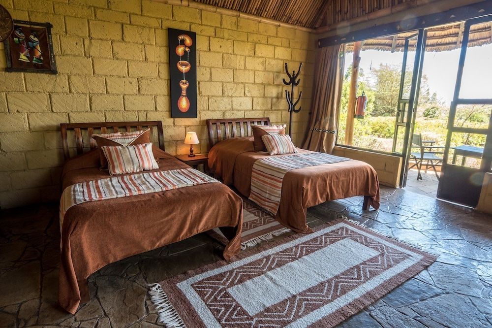 Rhino Watch safari Lodge Twin Room (Chalet) 2
