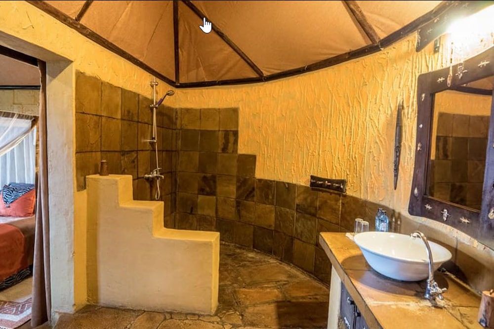 Rhino Watch safari Lodge Family Chalet, Non Smoking 6