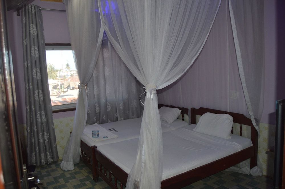 Peacock Court Hotel, Kilifi Business Suite 11