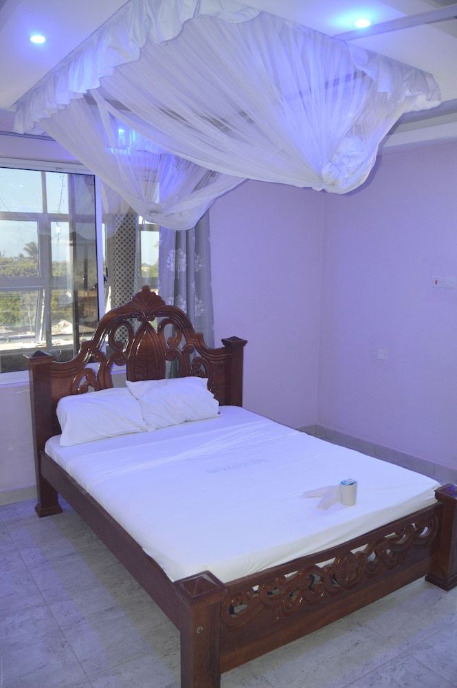Peacock Court Hotel, Kilifi Business Suite 4