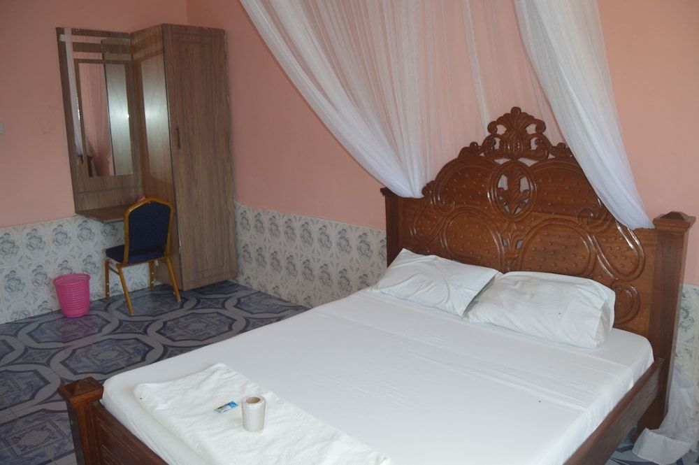 Peacock Court Hotel, Kilifi Business Suite 5