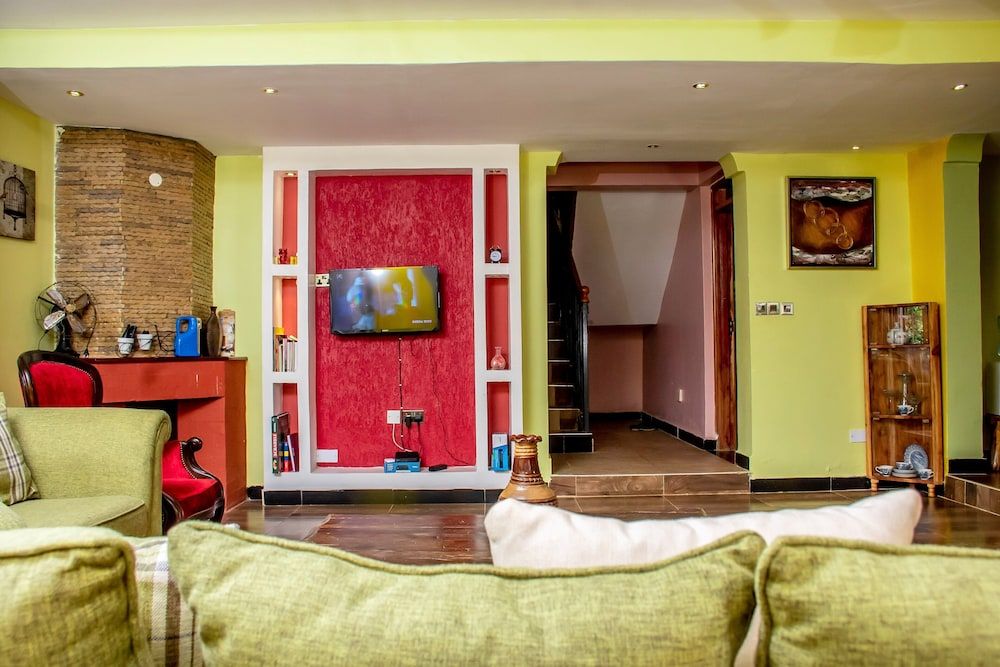 Mulembe Villa Family House, 3 Bedrooms 10