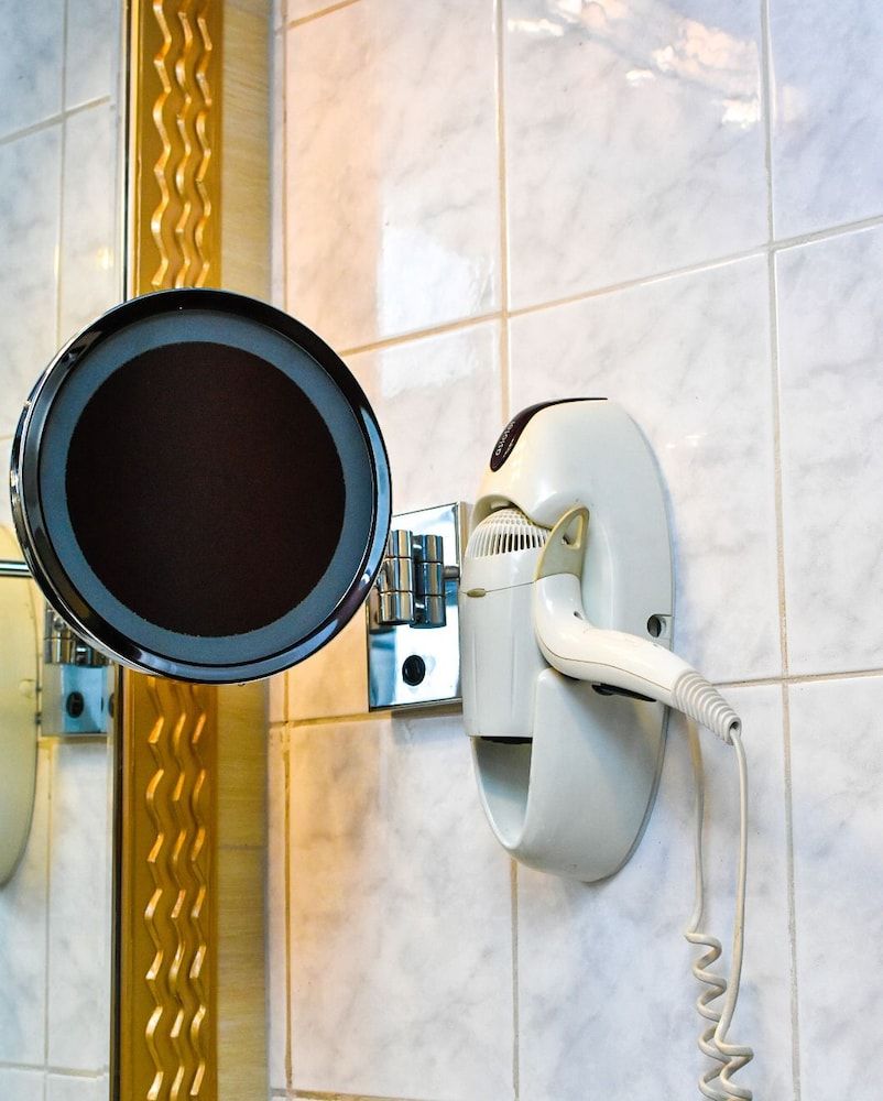 Merica Hotel Deluxe Room, Pool View 4