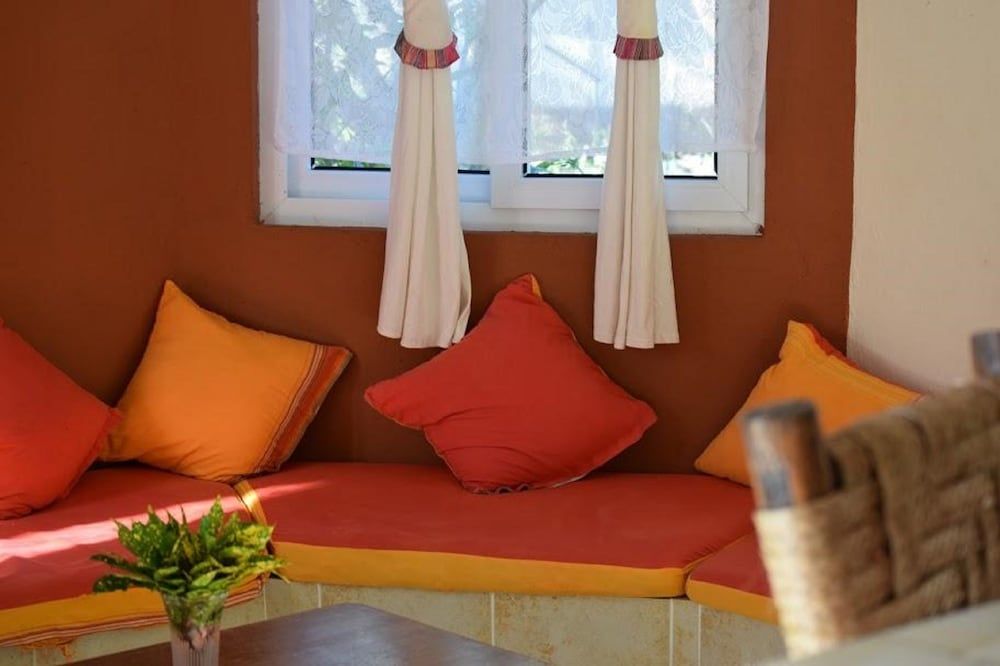 Maweni Beach Cottages Chalet, 2 Bedrooms 4