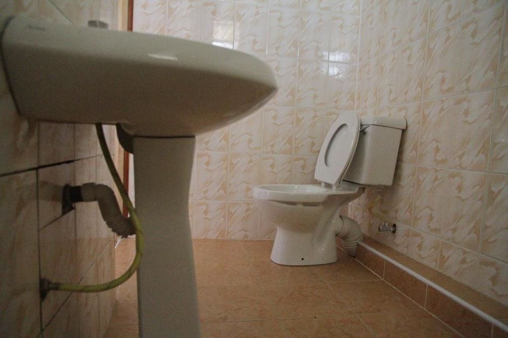 The Don Hotel Economy Single Room 4