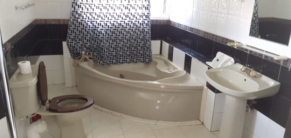 Sosiani Breeze Resort Cottage, 2 Bedrooms 8