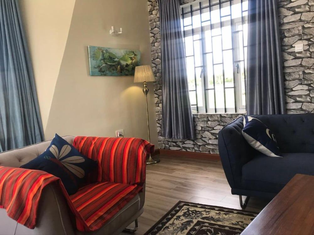 Pendeza la Casa Standard House 12