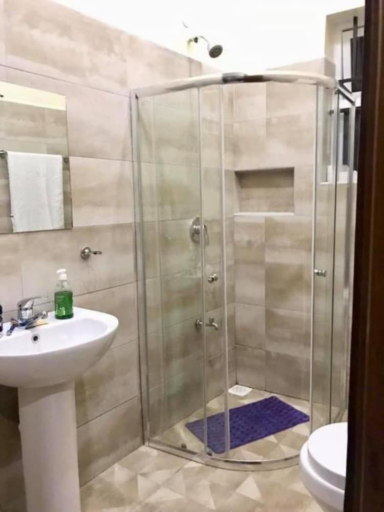 Pendeza la Casa Standard House 9