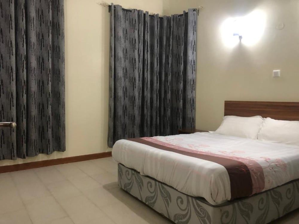 Pendeza la Casa Standard House 3