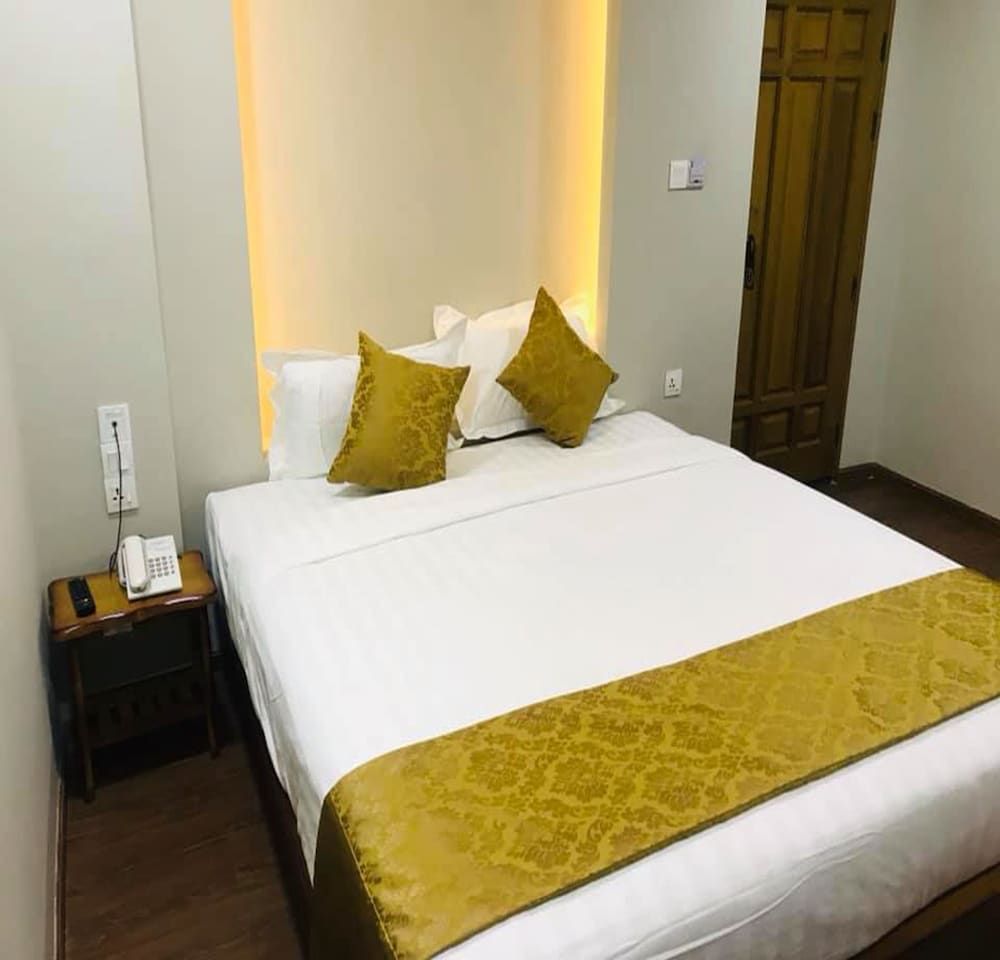 Sat Sun Hotel Superior Room 2