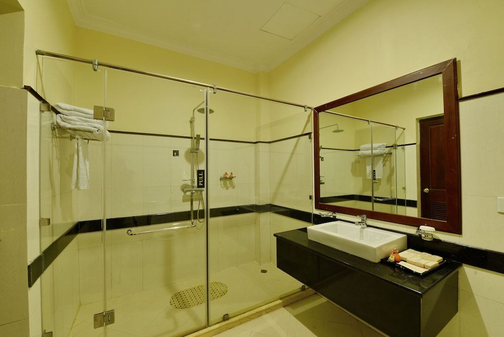 One Myanmar Resort Nay Pyi Taw Superior Double or Twin Room 4